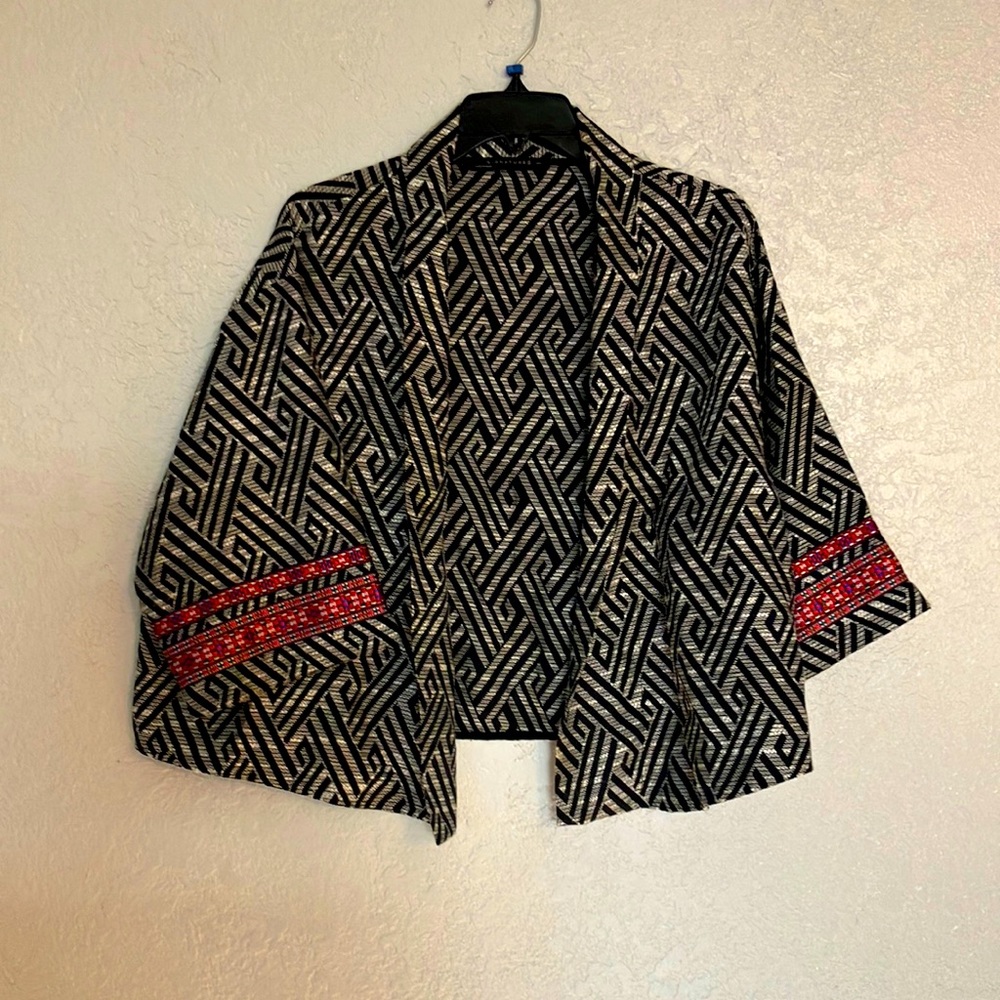 Woven black and white boho red trim boxy crop open blazer jacket